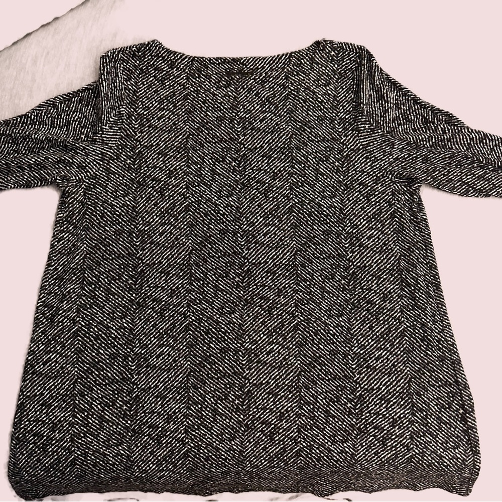 J Jill Wearever Blue Herringbone tunic. Size Large